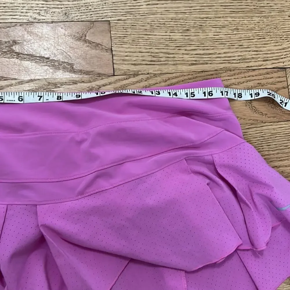 NIKE DRI-FIT SKORT‎ SIZE L